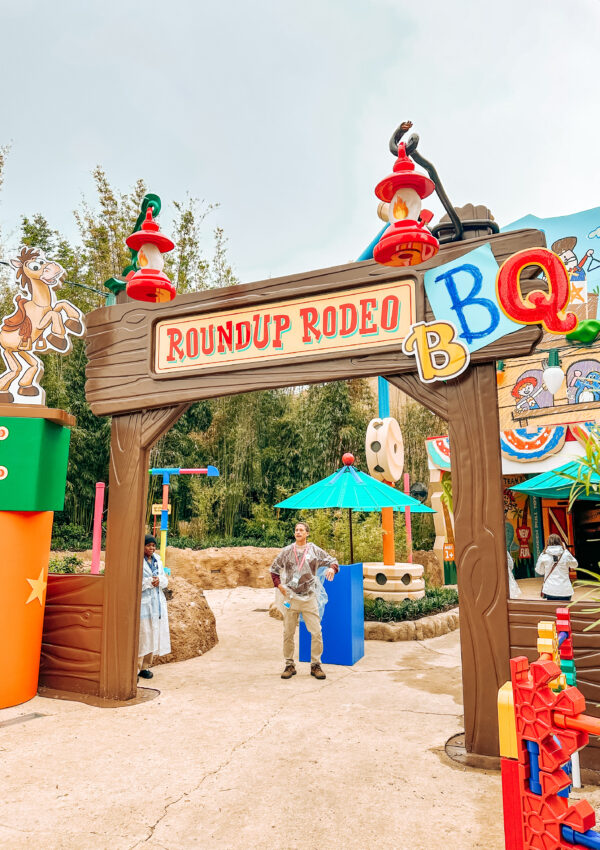 SNEAK PEEK – Roundup Rodeo BBQ – New Toy Story Restaurant Coming to Walt Disney World
