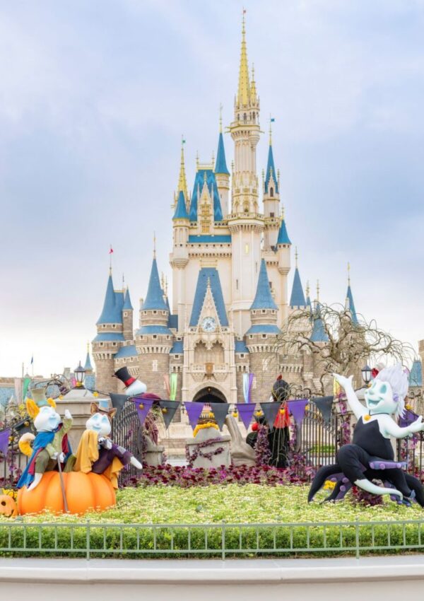 Tokyo Disney Resort Halloween Returns with Villains, Fireworks, and More