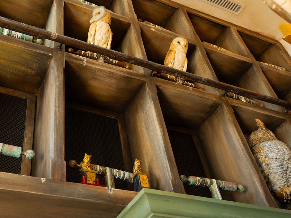 Owl Post in The Wizarding World of Harry Potter.