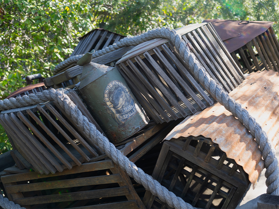 Cans of slug repellant in The Wizarding World of Harry Potter.