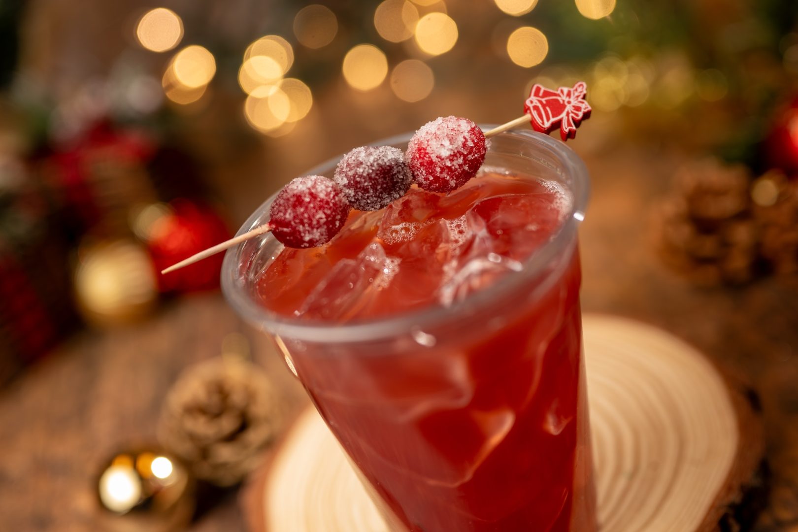 Cranberry Paloma: Patrón Silver Tequila, cranberry juice, sweet-and-sour, and grapefruit juice garnished with berries (New)
