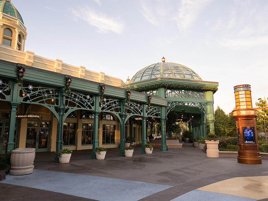 Garland on the roof of a building in Celestial Park